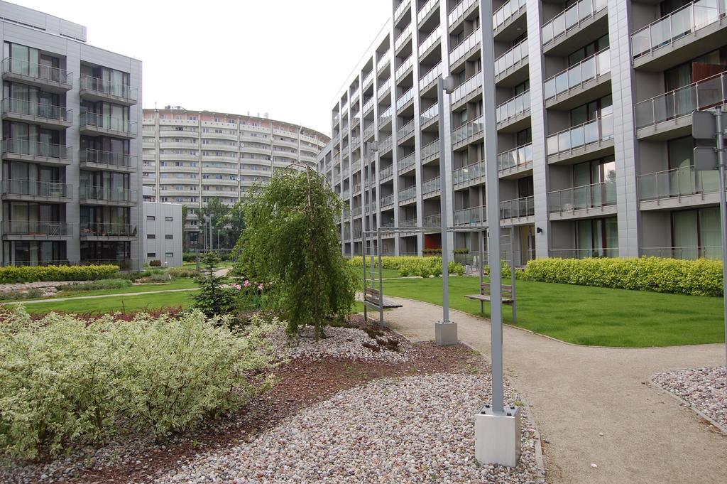Apartament Triton Park ワルシャワ エクステリア 写真
